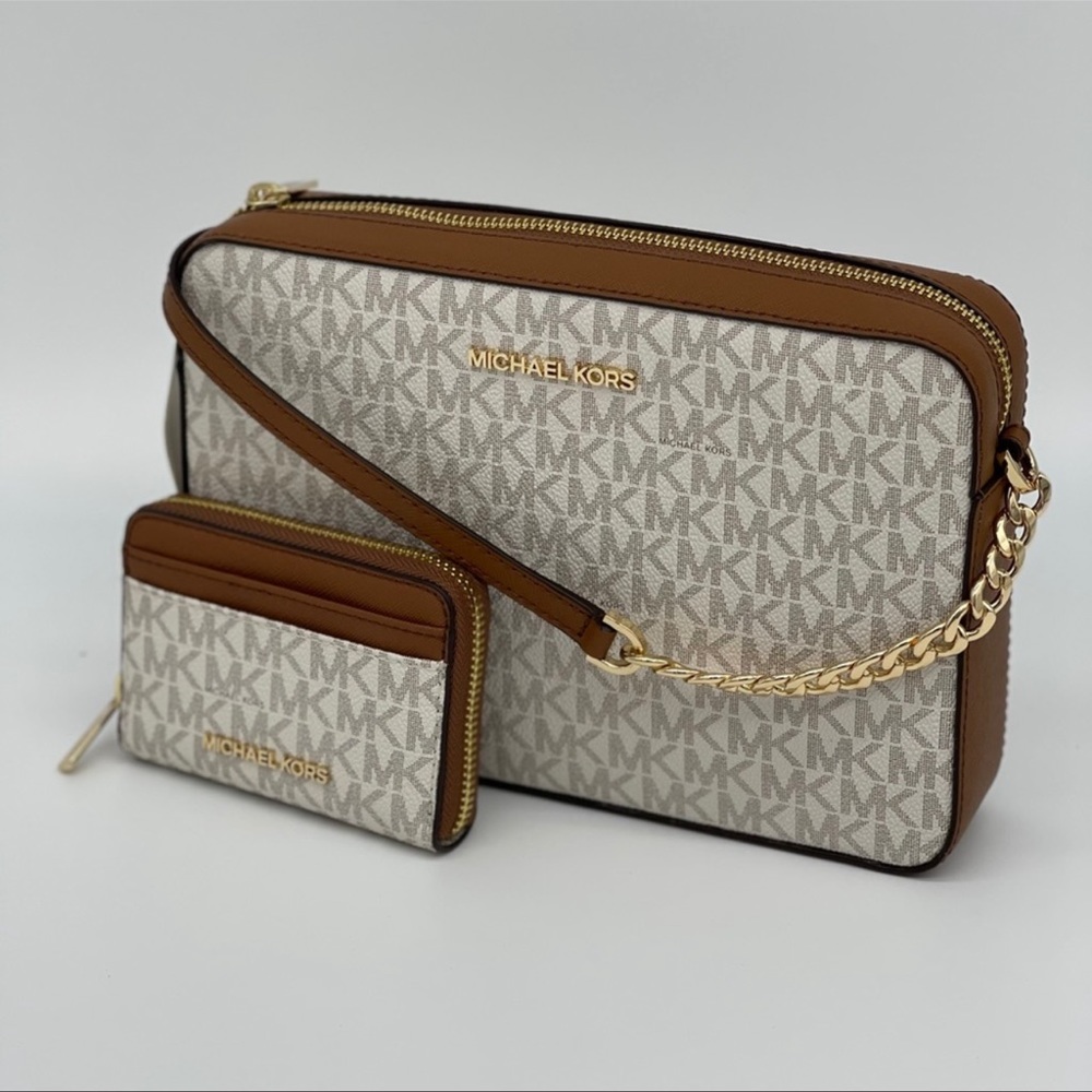 Michael Kors EW Crossbody Bag & Case Card - Picture 7 of 15